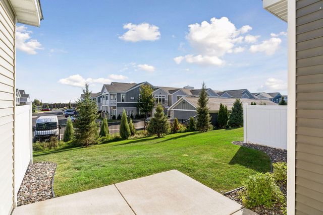9653 4th Street Lane N, Lake Elmo, MN 55042