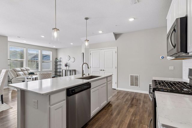 9653 4th Street Lane N, Lake Elmo, MN 55042