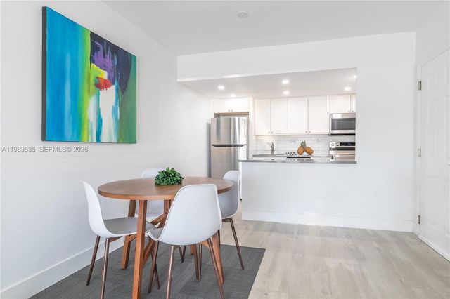 290 Sunrise Dr 3-F, Key Biscayne, FL 33149