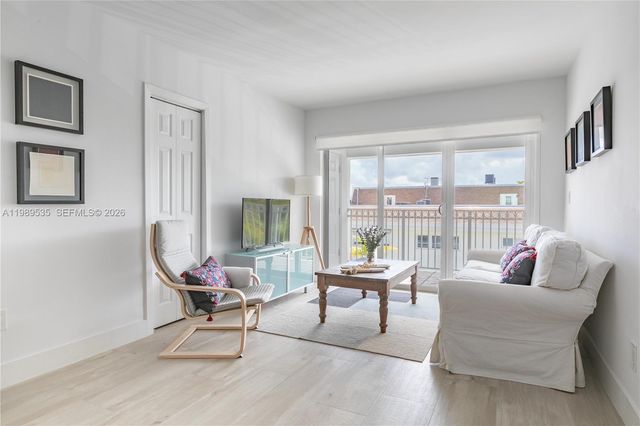 290 Sunrise Dr 3-F, Key Biscayne, FL 33149