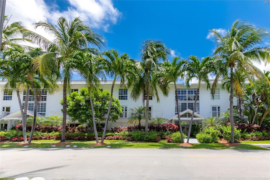 290 Sunrise Dr 3-F, Key Biscayne, FL 33149