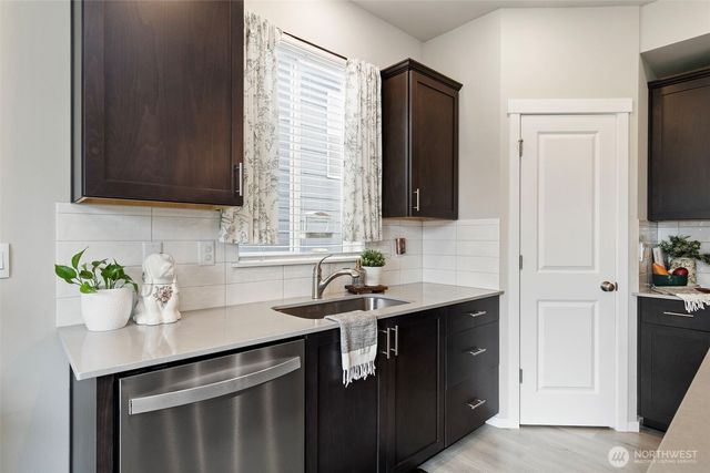 1607 NE Calavista Street, Poulsbo, WA 98370