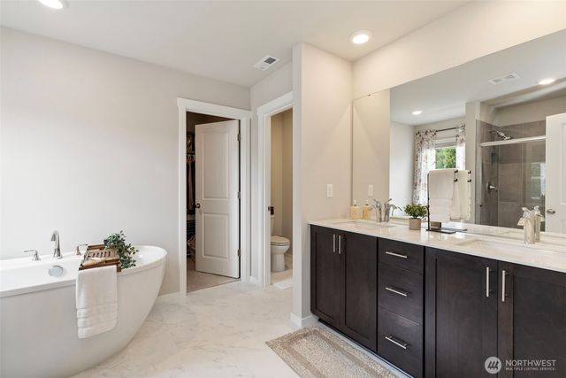 1607 NE Calavista Street, Poulsbo, WA 98370