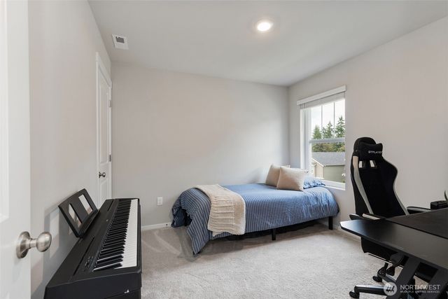 1607 NE Calavista Street, Poulsbo, WA 98370