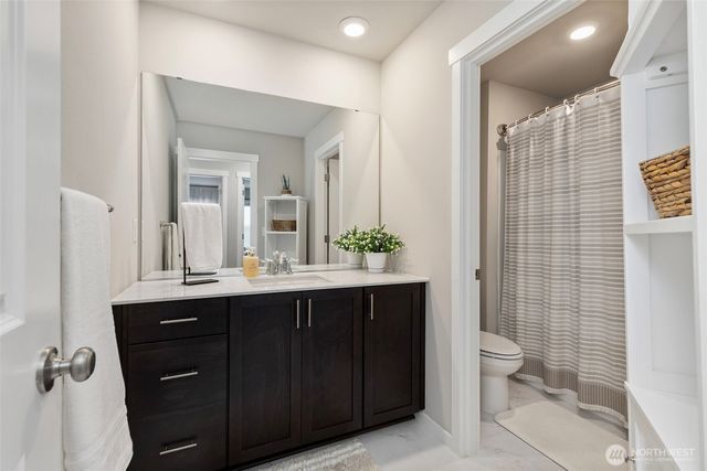 1607 NE Calavista Street, Poulsbo, WA 98370