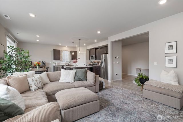 1607 NE Calavista Street, Poulsbo, WA 98370
