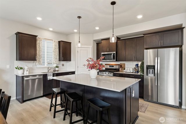 1607 NE Calavista Street, Poulsbo, WA 98370
