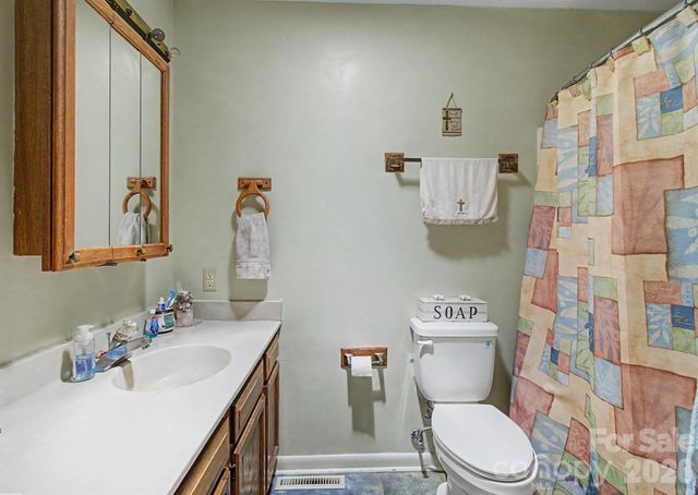175 Pine Cove Lane, Alexander, NC 28701