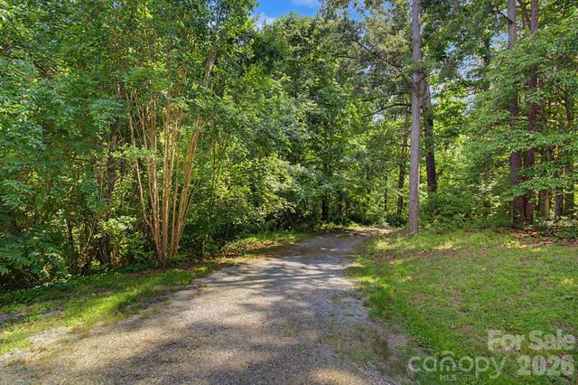 175 Pine Cove Lane, Alexander, NC 28701