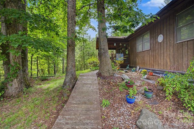175 Pine Cove Lane, Alexander, NC 28701