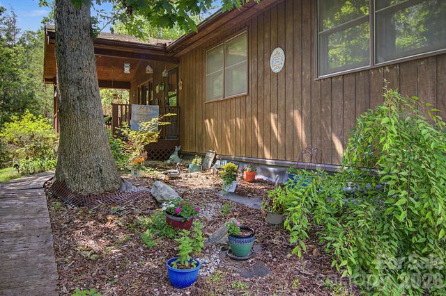 175 Pine Cove Lane, Alexander, NC 28701