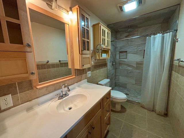 322 Oriole Avenue N, Thief River Falls, MN 56701