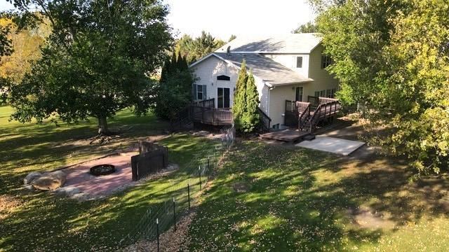 322 Oriole Avenue N, Thief River Falls, MN 56701