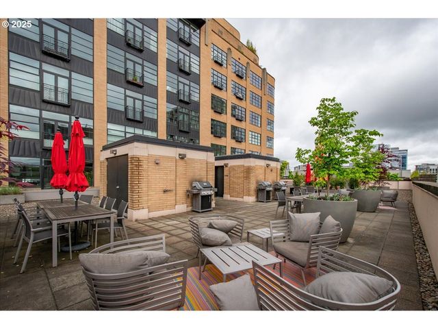 420 Nw 11TH Ave 814, Portland, OR 97209