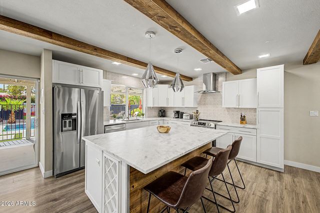 8307 E RANCHO VISTA Drive, Scottsdale, AZ 85251