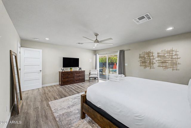 8307 E RANCHO VISTA Drive, Scottsdale, AZ 85251