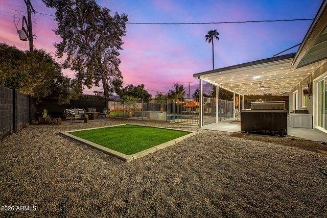 8307 E RANCHO VISTA Drive, Scottsdale, AZ 85251