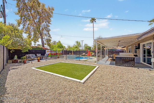 8307 E RANCHO VISTA Drive, Scottsdale, AZ 85251