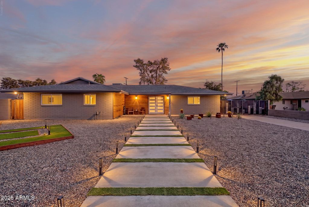 8307 E RANCHO VISTA Drive, Scottsdale, AZ 85251