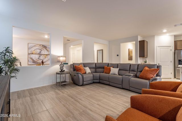 17146 W RUNNING DEER Trail, Surprise, AZ 85387