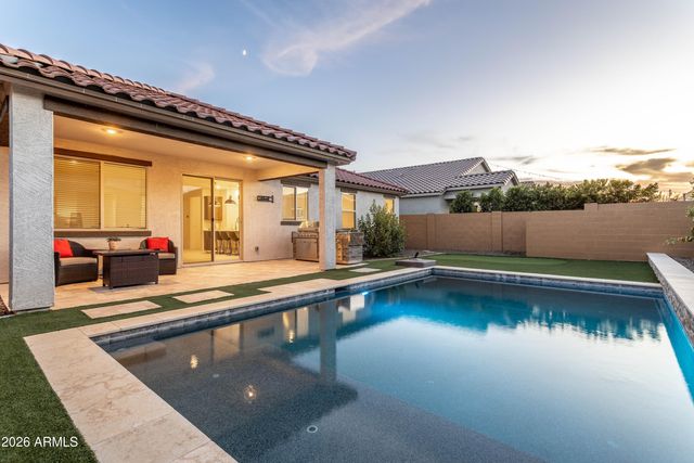 17146 W RUNNING DEER Trail, Surprise, AZ 85387
