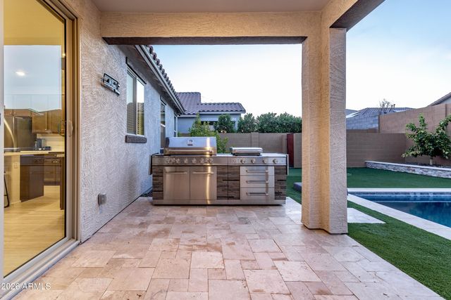 17146 W RUNNING DEER Trail, Surprise, AZ 85387