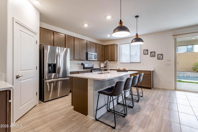 17146 W RUNNING DEER Trail, Surprise, AZ 85387