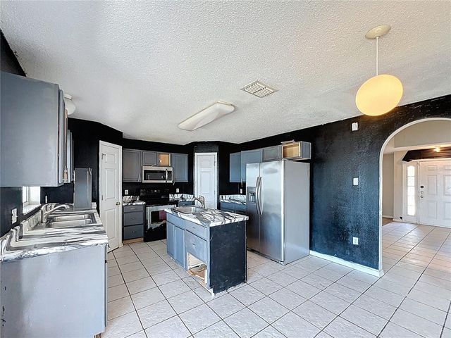 12803 LAKE VISTA DRIVE, Gibsonton, FL 33534