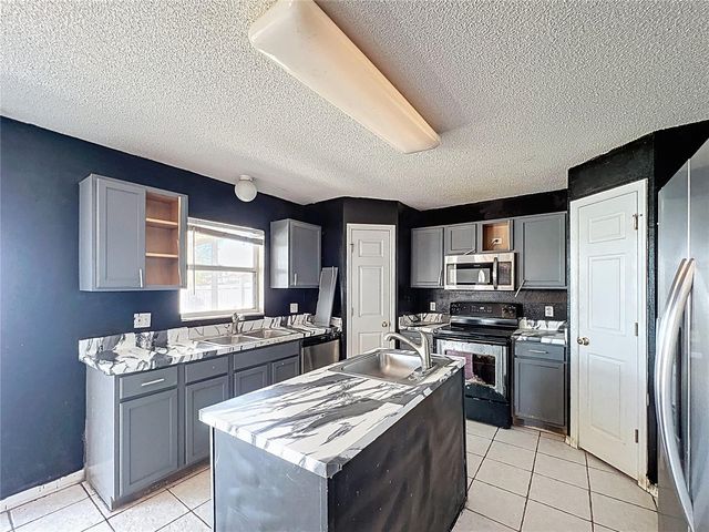 12803 LAKE VISTA DRIVE, Gibsonton, FL 33534