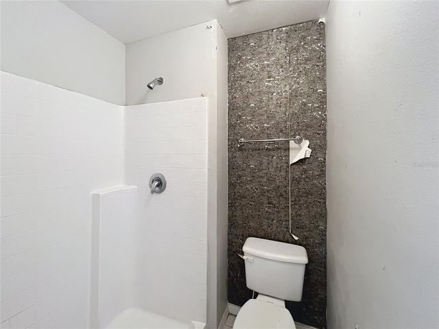 12803 LAKE VISTA DRIVE, Gibsonton, FL 33534