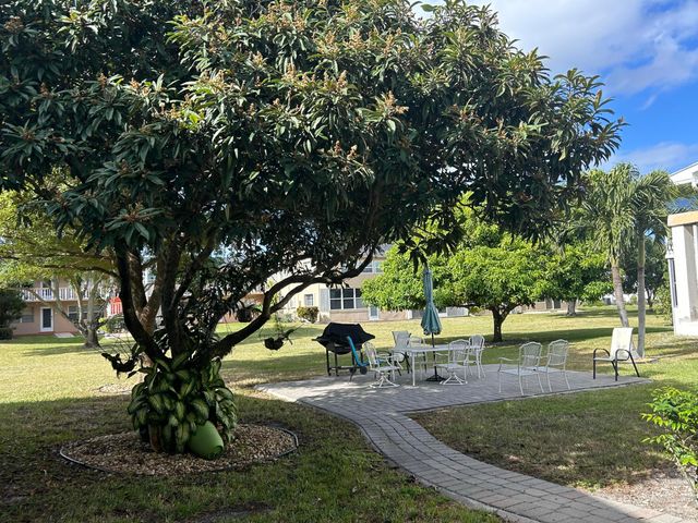 137 Bedford F, West Palm Beach, FL 33417