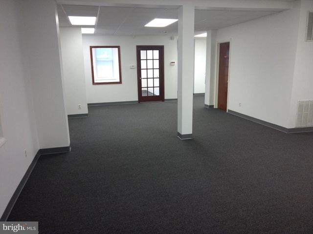 207 S EASTON RD, Glenside, PA 19038