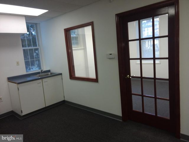 207 S EASTON RD, Glenside, PA 19038
