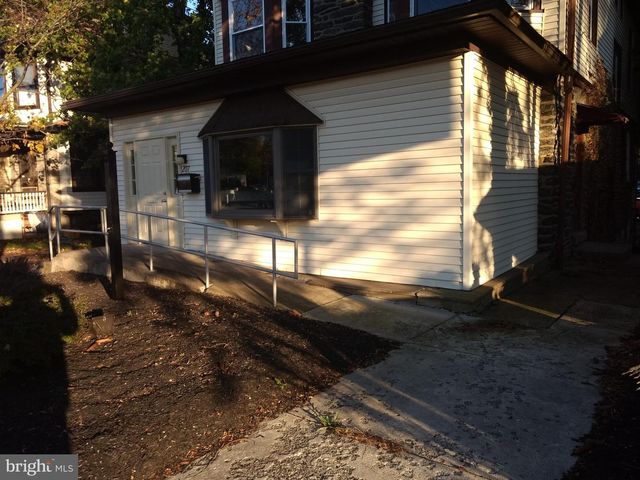 207 S EASTON RD, Glenside, PA 19038