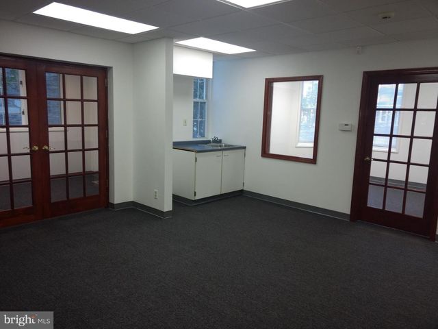 207 S EASTON RD, Glenside, PA 19038