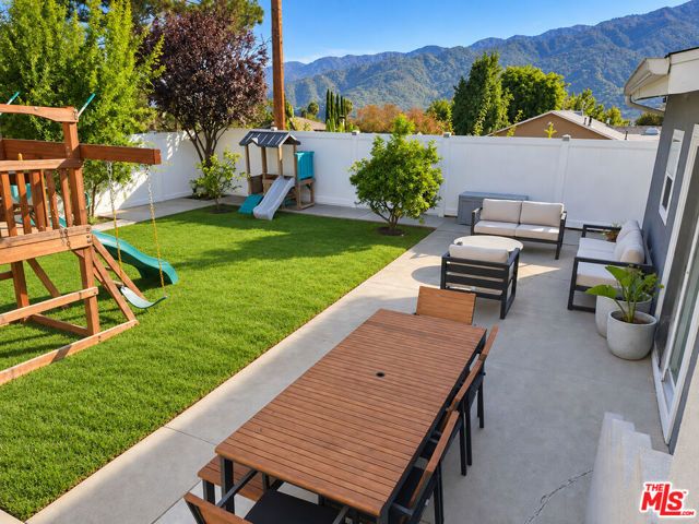 3512 Fairchild Street, La Crescenta, CA 91214