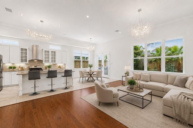 1415 Wakefield Drive, Houston, TX 77018