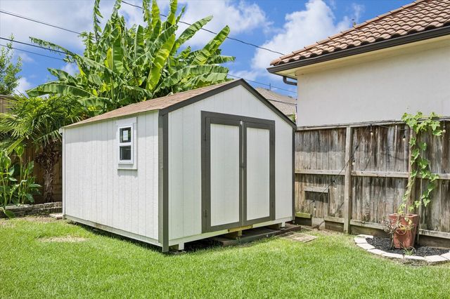1415 Wakefield Drive, Houston, TX 77018