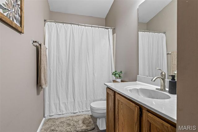 171 Kunze Drive, St Charles, MO 63303