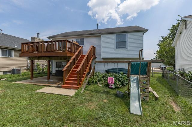 171 Kunze Drive, St Charles, MO 63303