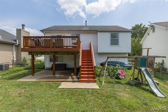 171 Kunze Drive, St Charles, MO 63303