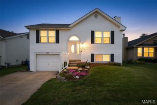 171 Kunze Drive, St Charles, MO 63303