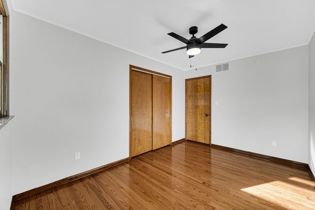 9220 Wildwood Drive, Highland, IN 46322