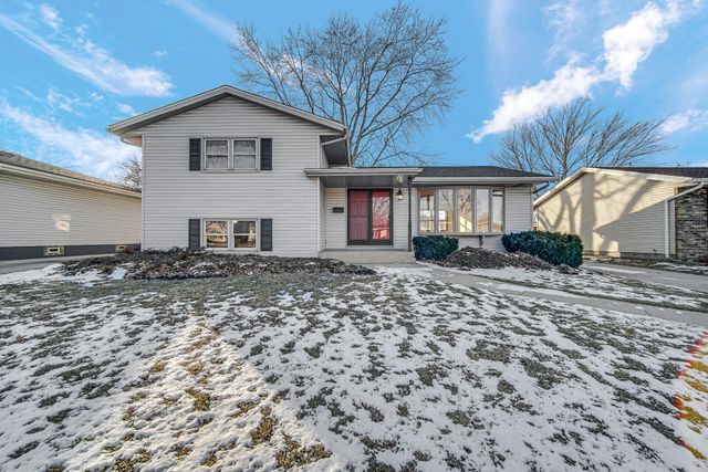 9220 Wildwood Drive, Highland, IN 46322