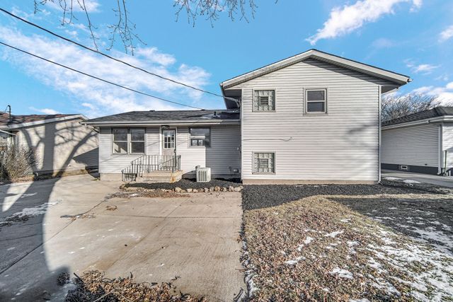 9220 Wildwood Drive, Highland, IN 46322