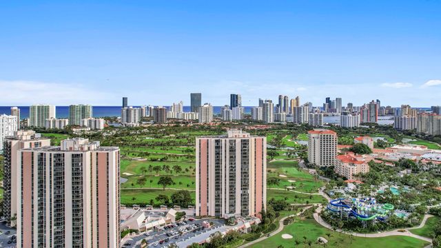 20335 W Country Club Drive 2107, Aventura, FL 33180