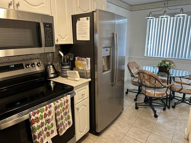 3138 Via Poinciana 114, Lake Worth, FL 33467
