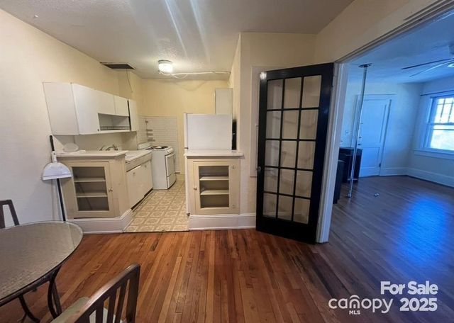 152 Walnut Street, Waynesville, NC 28786