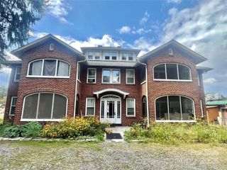 152 Walnut Street, Waynesville, NC 28786