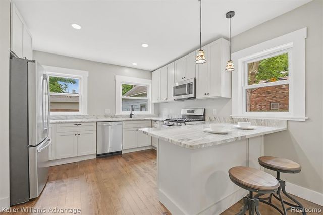 507 North Street, Holly, MI 48442